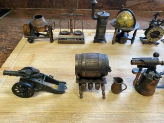 LOTE DE 11 SACAPUNTAS TIPO VINTAGE