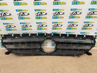 PARRILLA DELANTERA MERCEDES CLASE B (W246)