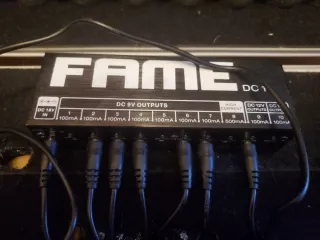 Fuente Alimentación Pedales FAME DC1