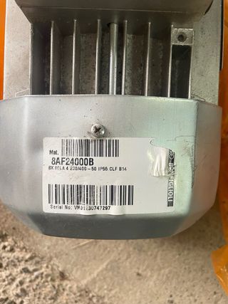 Motor reductor Bonfiglioli 8AF24000B nuevo