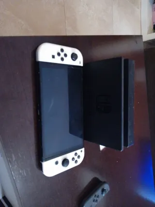 Nintendo Switch OLED Blanca y Negra