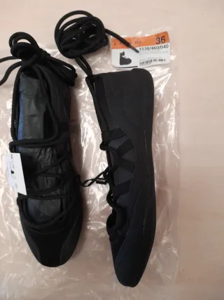 Bailarinas deportivas Bershka atadas talla 36
