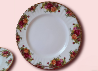 4 platos 26 cm Royal Albert Old Country Roses