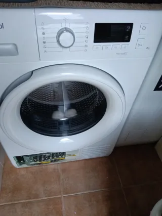 Secadora Whirlpool para piezas.  No calienta