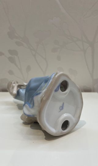 Figura porcelana Jose M. Álvarez Saphir ( Lladro)