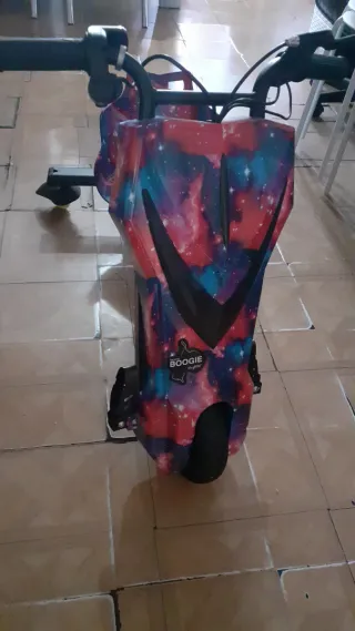 Patinete eléctrico galaxia