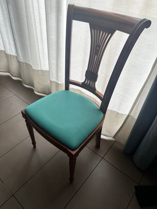 Mesa redonda de madera con 5 sillas, extensible