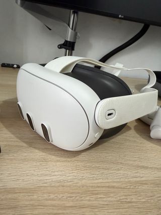 Meta Quest 3 con accessori