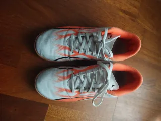 Botas de fútbol para niño