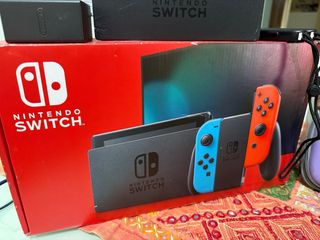 Nintendo Switch Azul y Rojo
