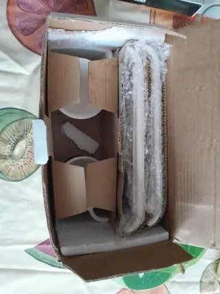 Juego de plato y taza de porcelana