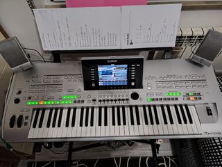 Tastiera musicale Yamaha Tyros 3
