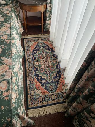 Alfombra grande diseño oriental con 2 pequeñas