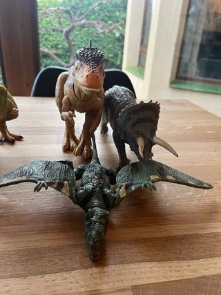 Lote 14 dinosaurios de juguete