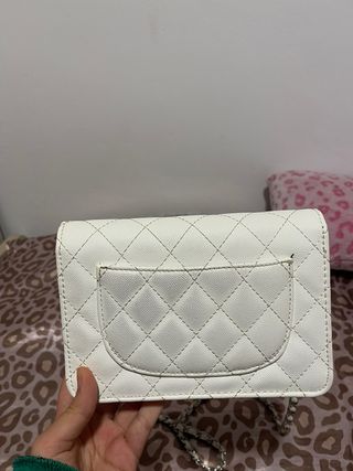 Chanel Cartera Caviar Clásica Blanca Con Cadena WO