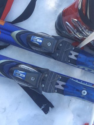 Esquís Atomic SX7.2, Botas Salomon y Bastones