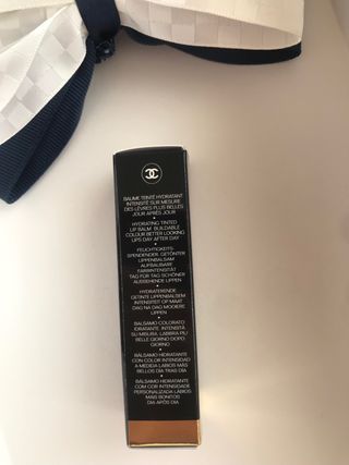 Chanel Rouge Coco Baume 912 Dreamy White