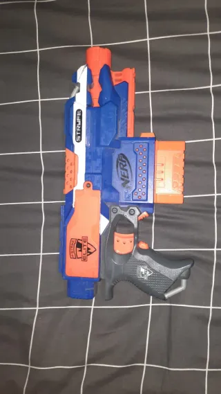 Pistola Nerf Stryfe Elite Azul Naranja