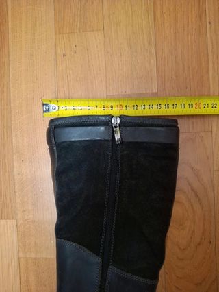 Stivali alti in pelle e camoscio