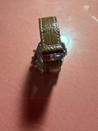 Omega modelo Speedmaster con Bisel