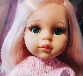 Muñeca de Navidad Paola Reina.