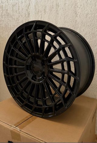 Llantas MERCEDES Y GRUPO VAG 19’ negras