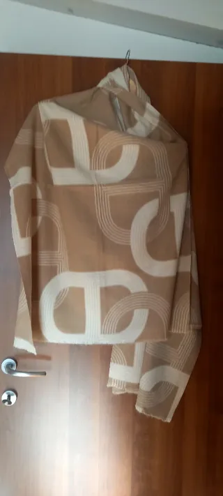 Sciarpa donna beige e bianca