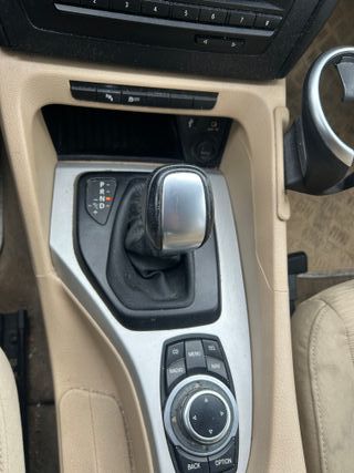 BMW X1 2011 AVERIADO