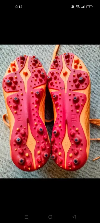 Botas Fútbol Infantil Multitacos Naranja