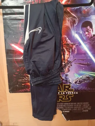 Pantalones Nike Dri‑Fit · Talla M