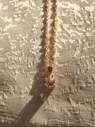 Collana donna con pendente rosa oro