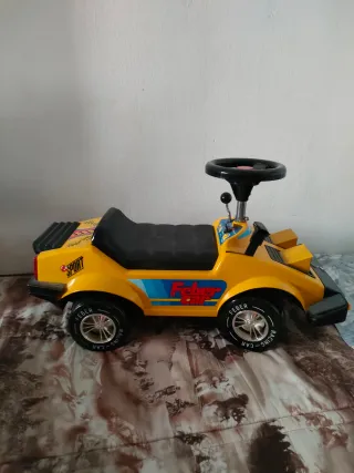 Coche a batería Feber