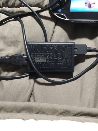 PS Vita PCH-1004 Completa