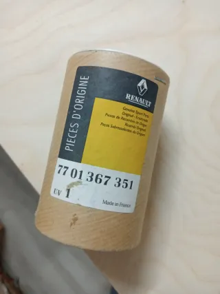 Renault 19 aleta izquierda delantera