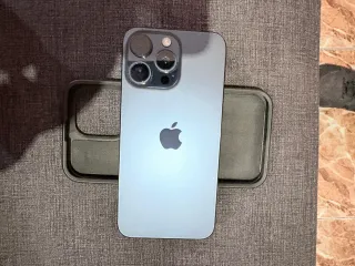 iPhone 15 Pro Max 256GB azul sierra. Con su caja