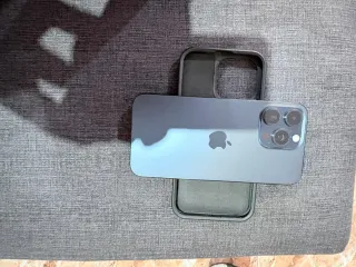 iPhone 15 Pro Max 256GB azul sierra. Con su caja