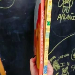 Varios libros infantiles como nuevos.