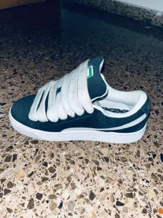 Zapatillas Puma Suede XL Negras y Blancas