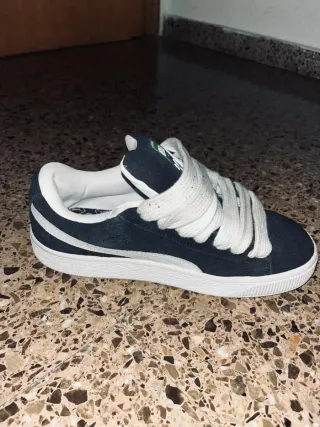 Zapatillas Puma Suede XL Negras y Blancas