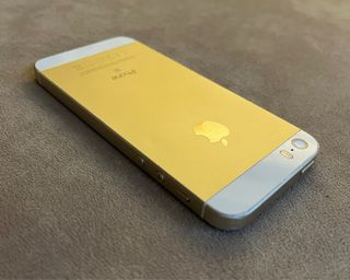 Super oferta!! “IPhone SE Color Oro 128 GB”