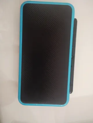 Nintendo 2DS XL Nero/Turchese + 3 giochi