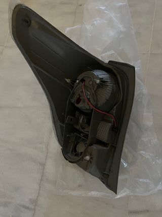 Faro Trasero Derecho Toyota Verso 2010