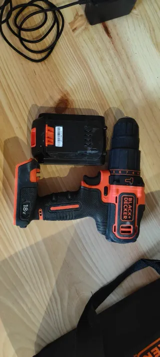 Radial y taladro Black+Decker 18V
