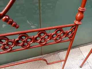 Cabecero de forja estilo rueda