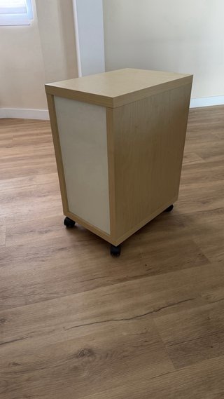 Solo queda la cajonera.
