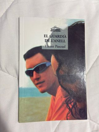 EL GUARDIÀ DE L'ANELL (juvenil)