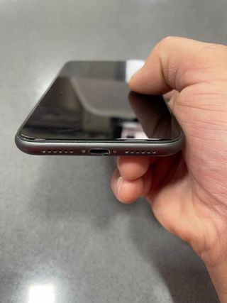 iPhone 11 Apple