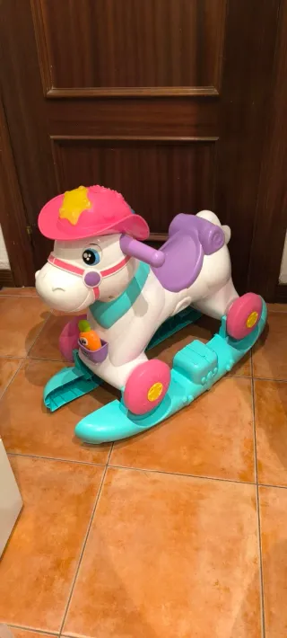 Correpasillos y balancín para bebé