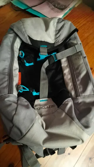 Mochila Quechua Forclaz 20 Gris/Turquesa