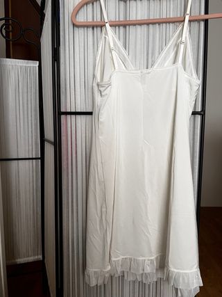 Camisón lencero blanco con volantes